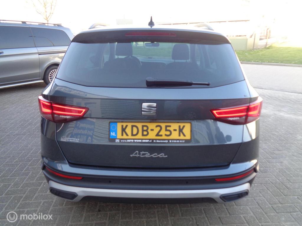 Seat Ateca 1.0 tsi style business intense/airco/led/lm velgen/apple carplay