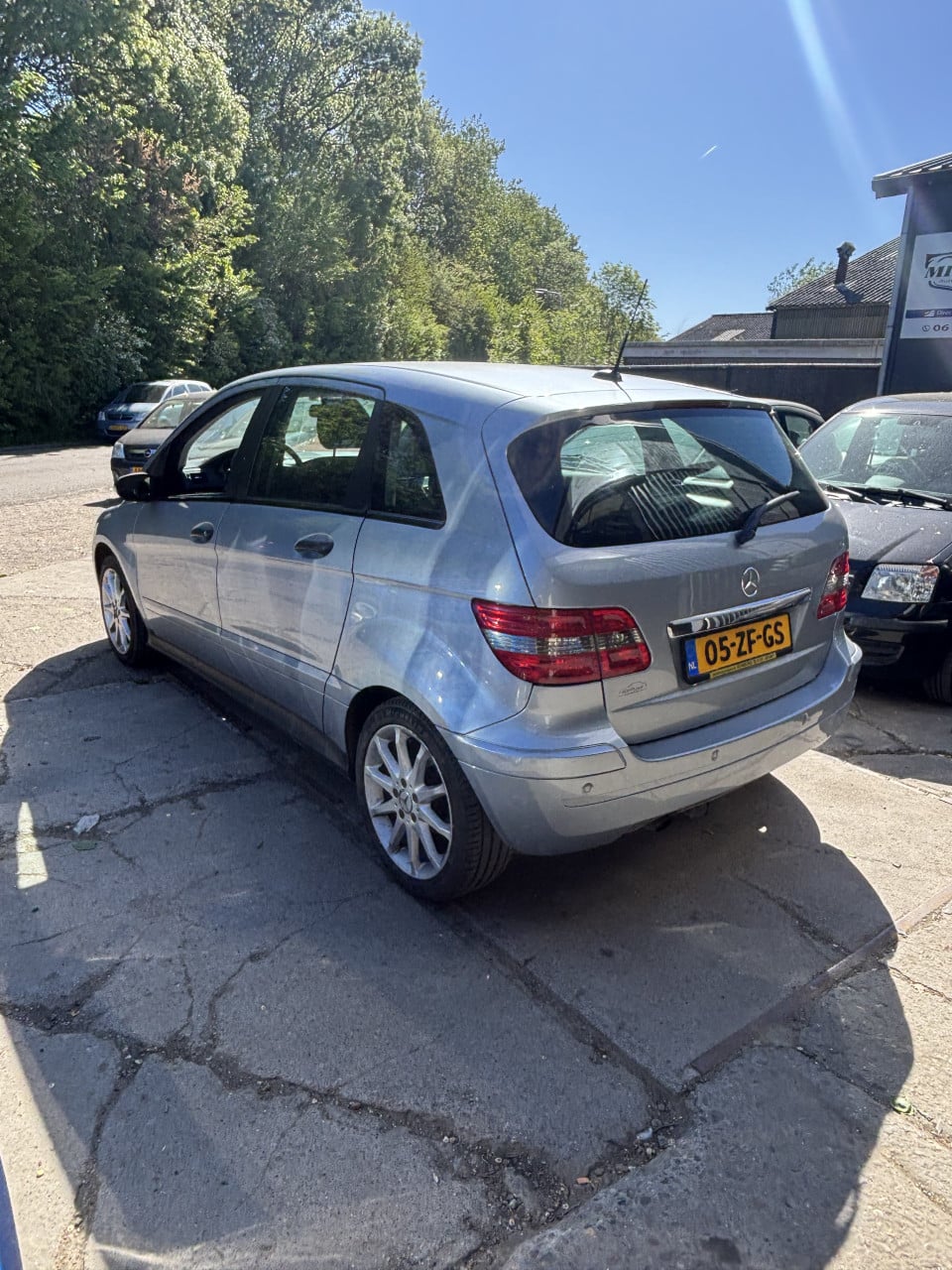 Mercedes B klasse jaar apk!