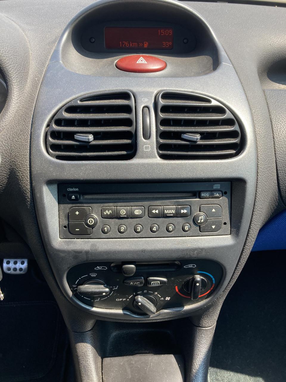 Peugeot 206cc cabrio 5bak airco 166000km APK 02/2027