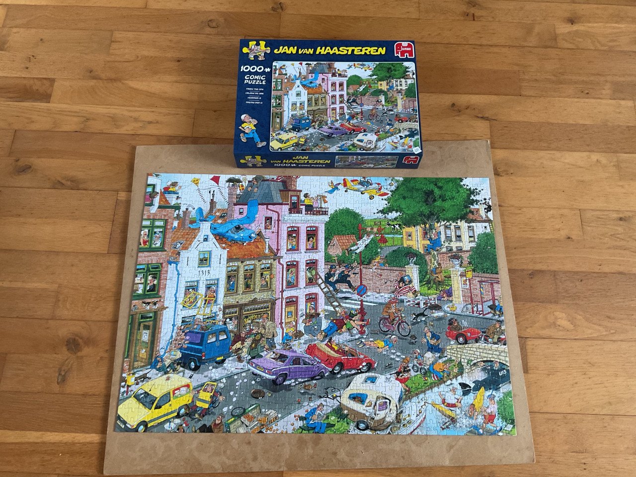 Jan van Haasteren puzzels 2 stuks € 10 per stuk compleet