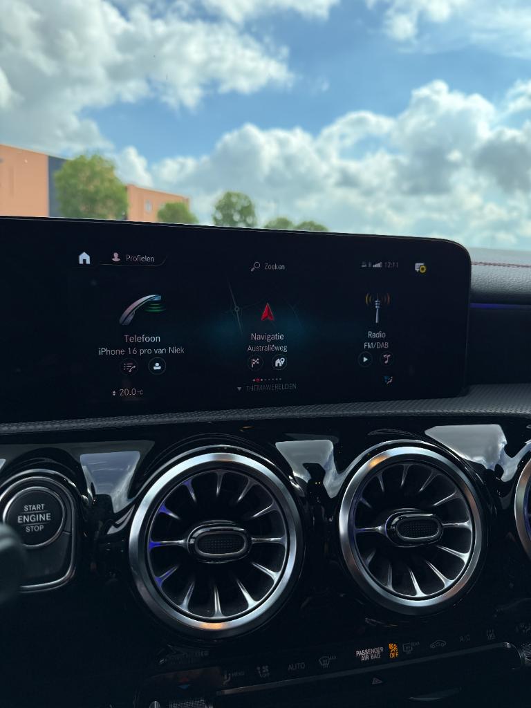 Mercedes-Benz Cla 250 e amg premium plus night - full option