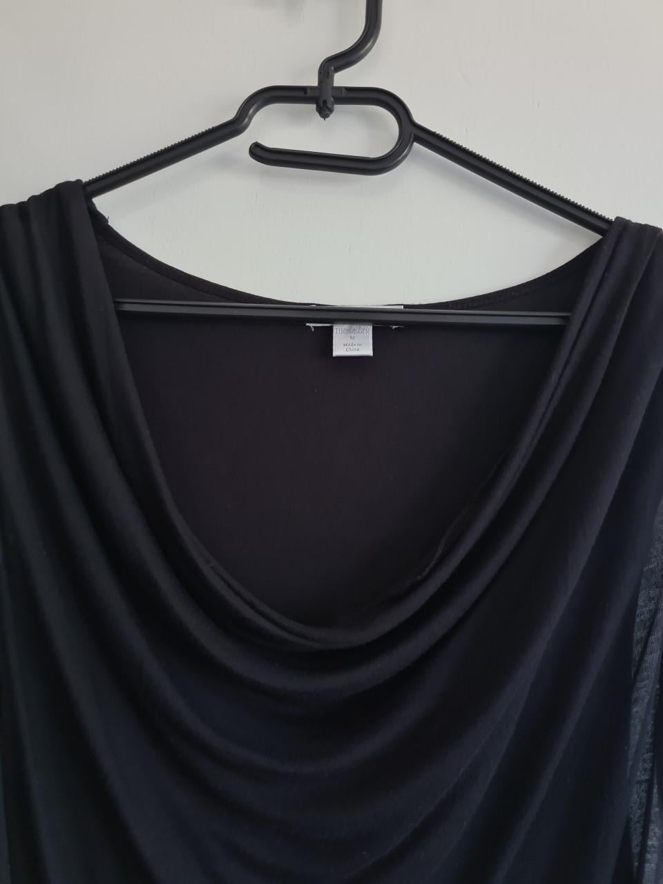 Zwarte nieuwe Waterfall top in 3 kleuren Mt M/L Merk : Amisu