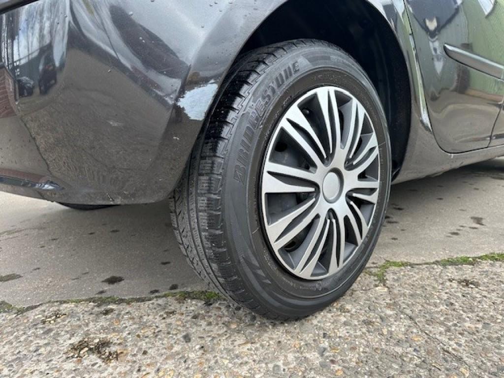 Renault Clio 1.2 - 16v collection