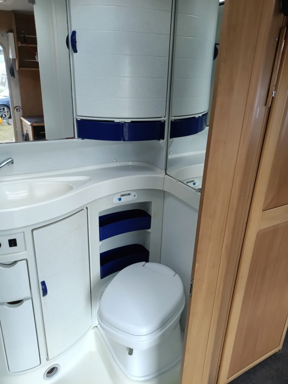 Hymer B 584