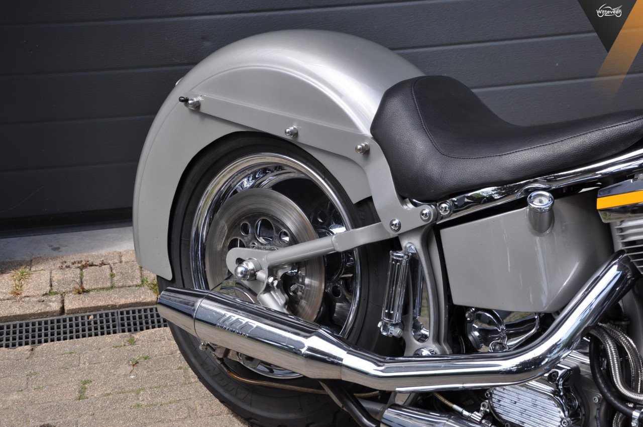 Harley-Davidson FLSTF Fatboy Grey Ghost special