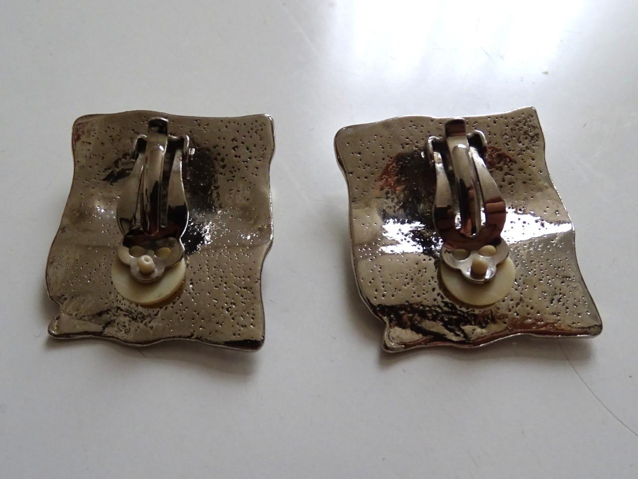 Vintage clip-on Oorbellen gehamerd metaal