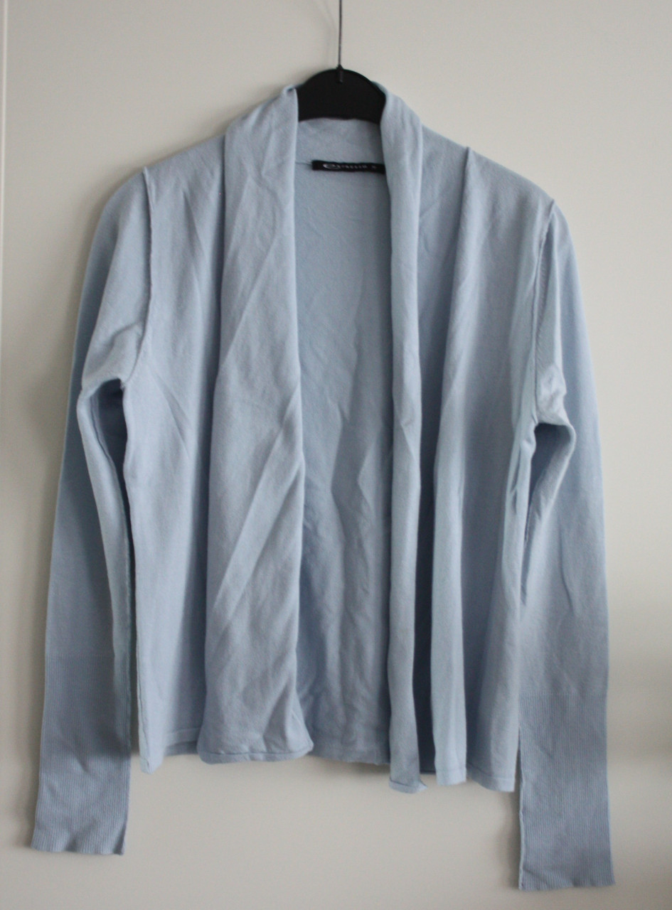 Licht blauwe vest maat m