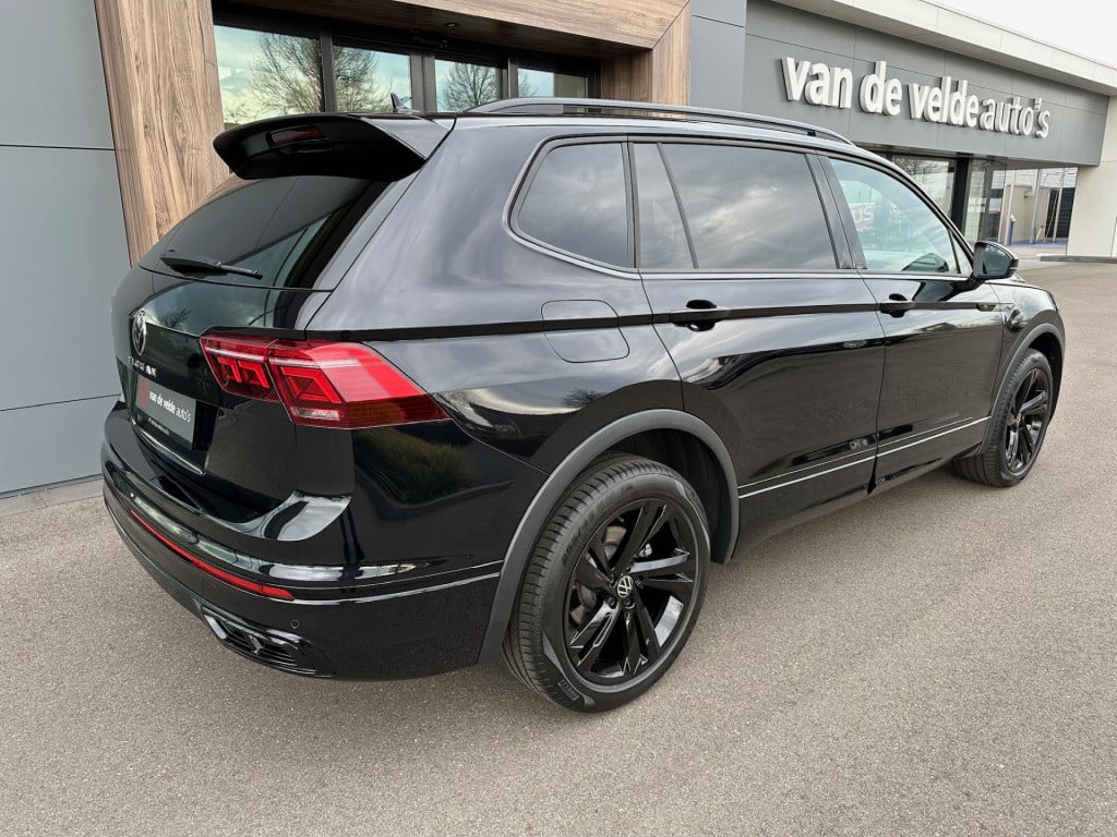 Volkswagen Tiguan Allspace 1.5 tsi 150pk dsg r-line | black line | trekhaak