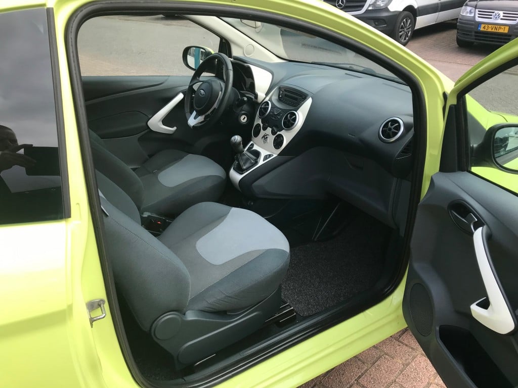 Ford KA 1.2 titanium