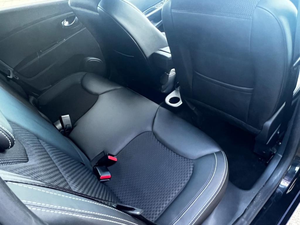 Renault Clio estate 0.9 tce bose, navi, pdc, lm-velgen enz...