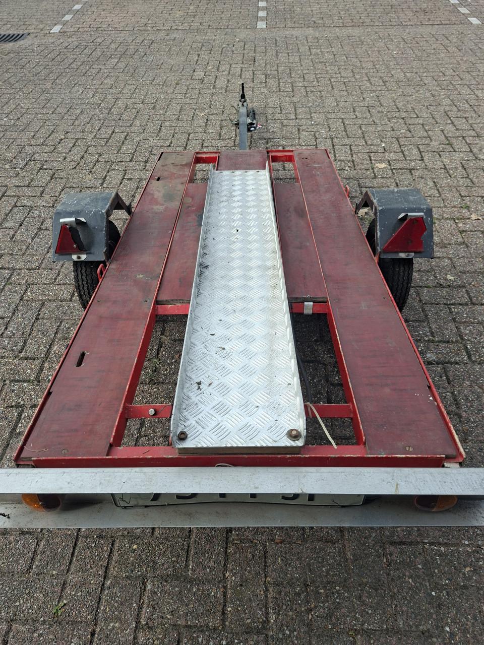 Aanhanger voor twee motoren