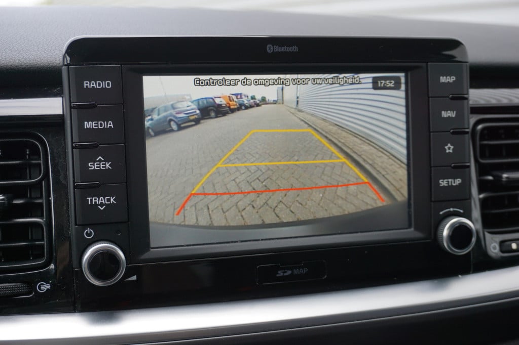 Kia Stonic 1.4 mpi automaat -  climate / navi / cruise / parkeers. / camera