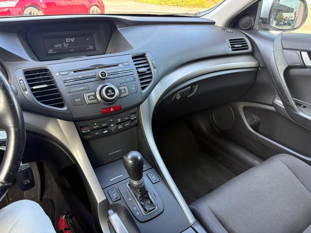 Honda Accord 2.0i elegance