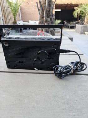 Werkende kleine vintage radio uit 1985! Philips D-2012