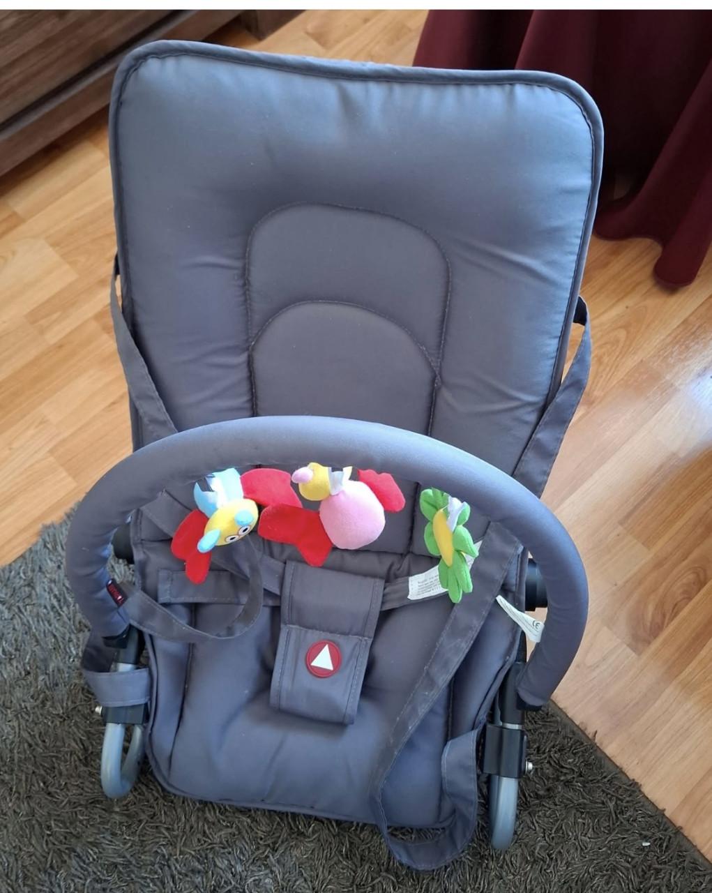 Wipstoeltje kan in lig en zit stand