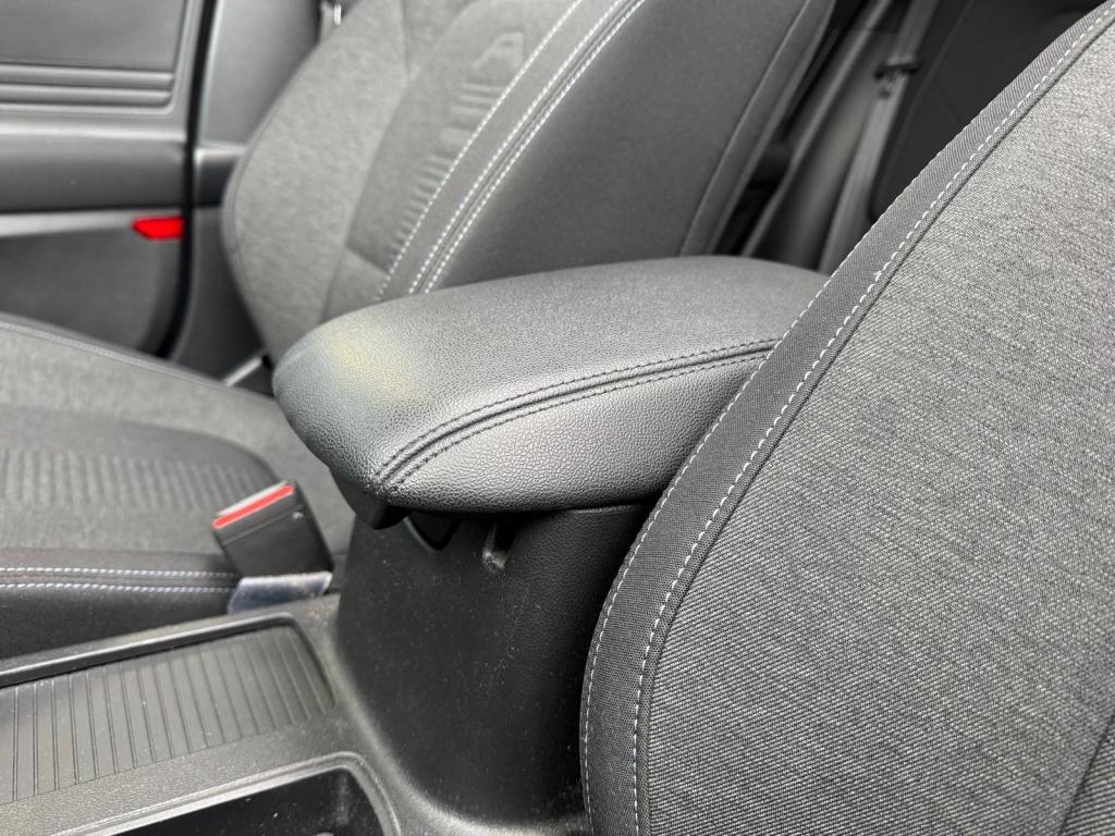 Ford Focus wagon 1.0 ecob. active bns | pano | led | bovag