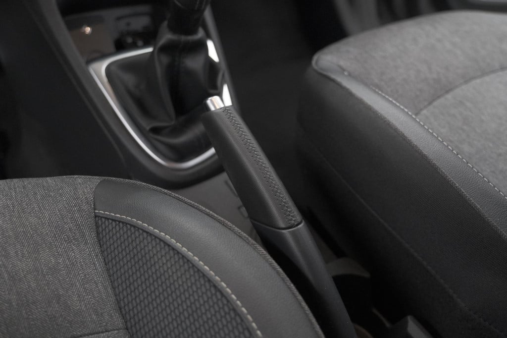 Renault Captur tce 90 intens | camera | navigatie | parkeersensoren | clima