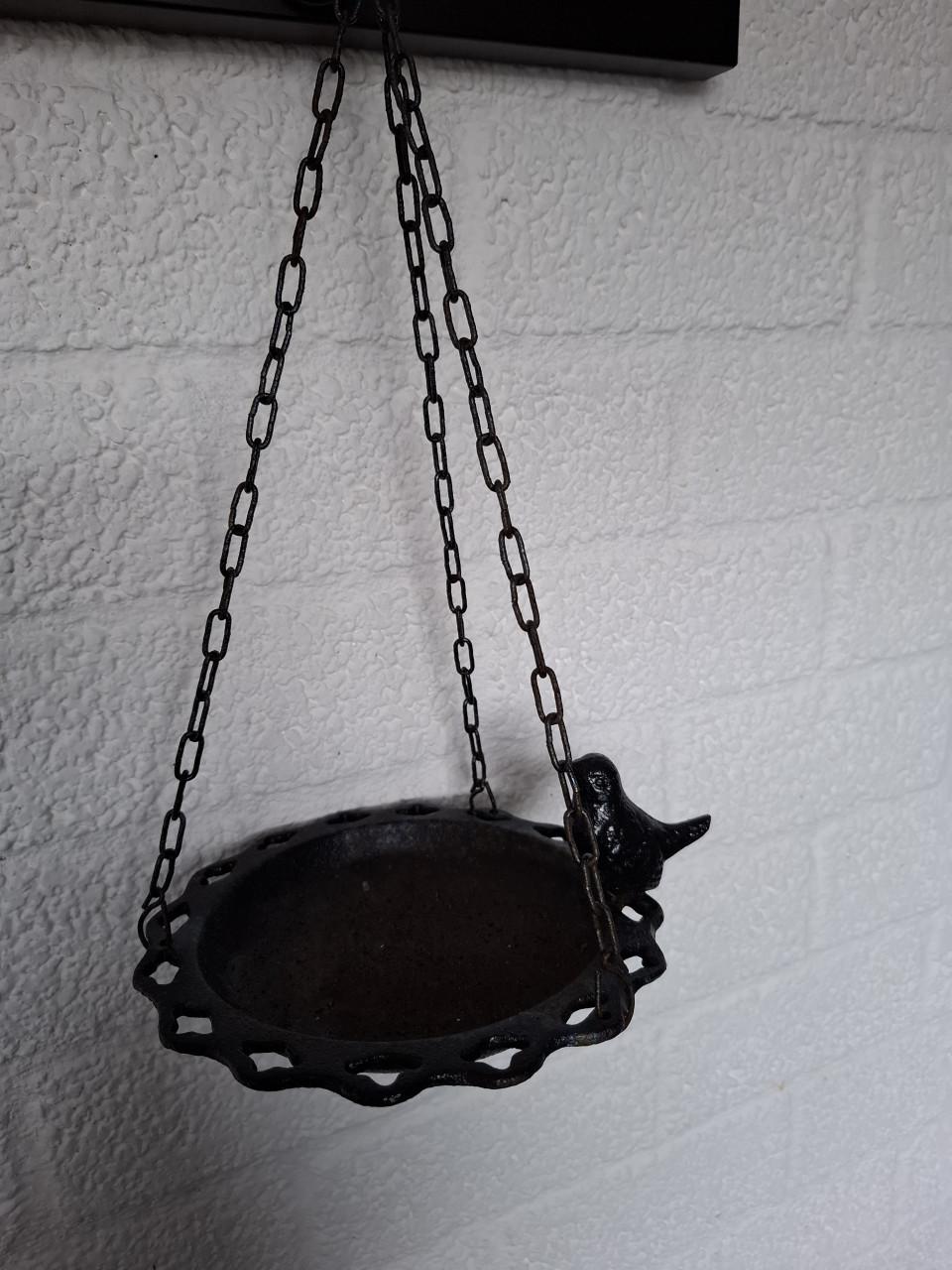 Gietijzeren vogeldrinkbakje