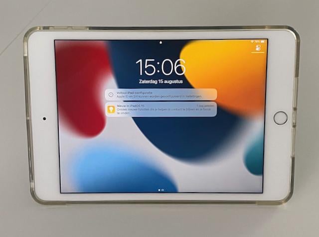 IPad mini 4 Wi-Fi 128GB Silver