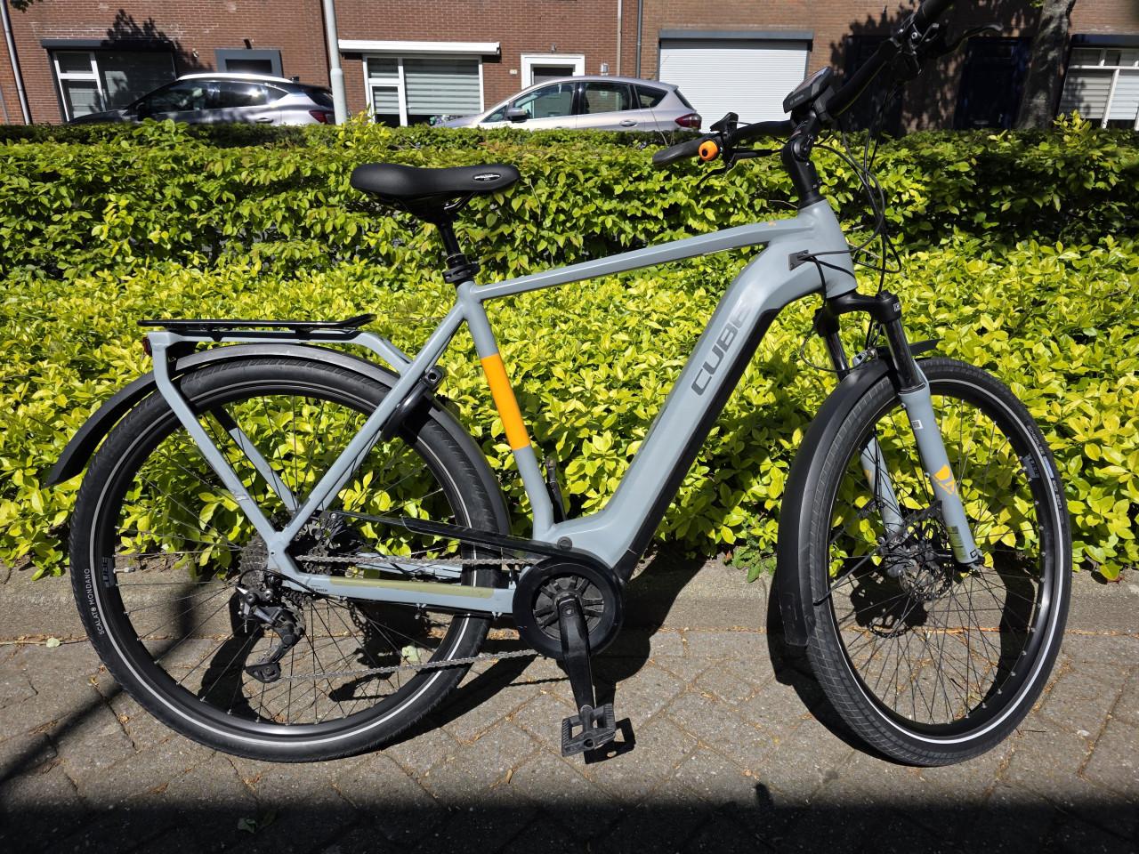 Cube Touring Pro met Bosch Performance middenmotor en 625wh accu