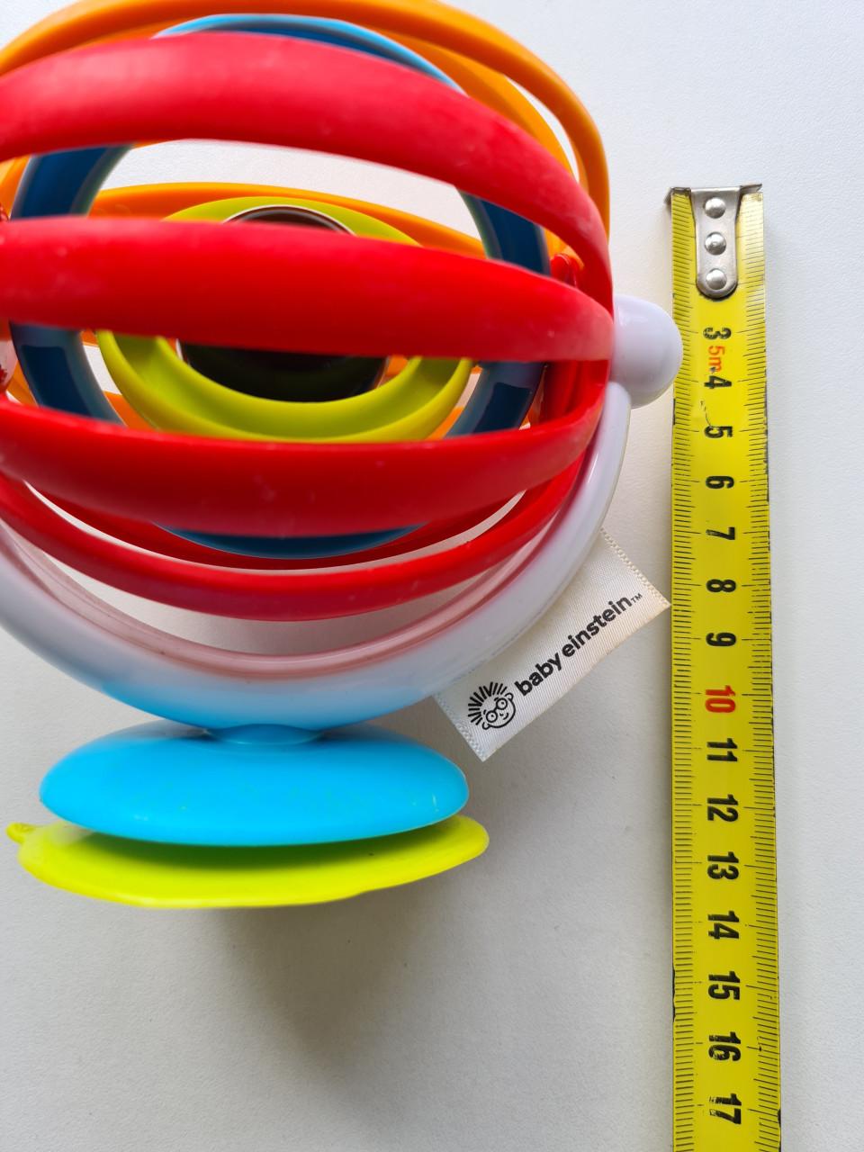 Baby Einstein Sticky Spinner. Een kleurrijk activiteitenspeeltje