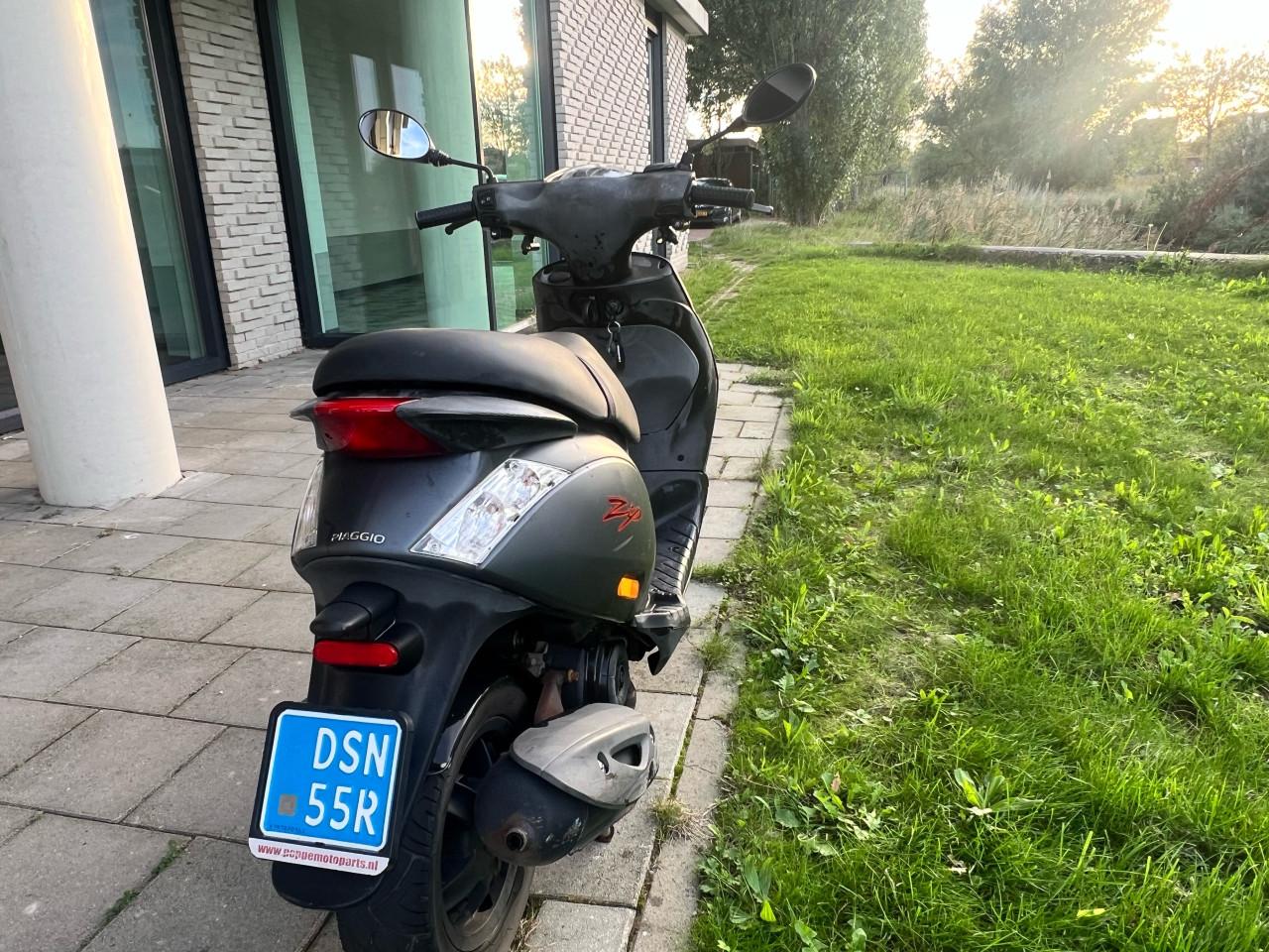 Piaggio Zip 2018 – Mat Grijs