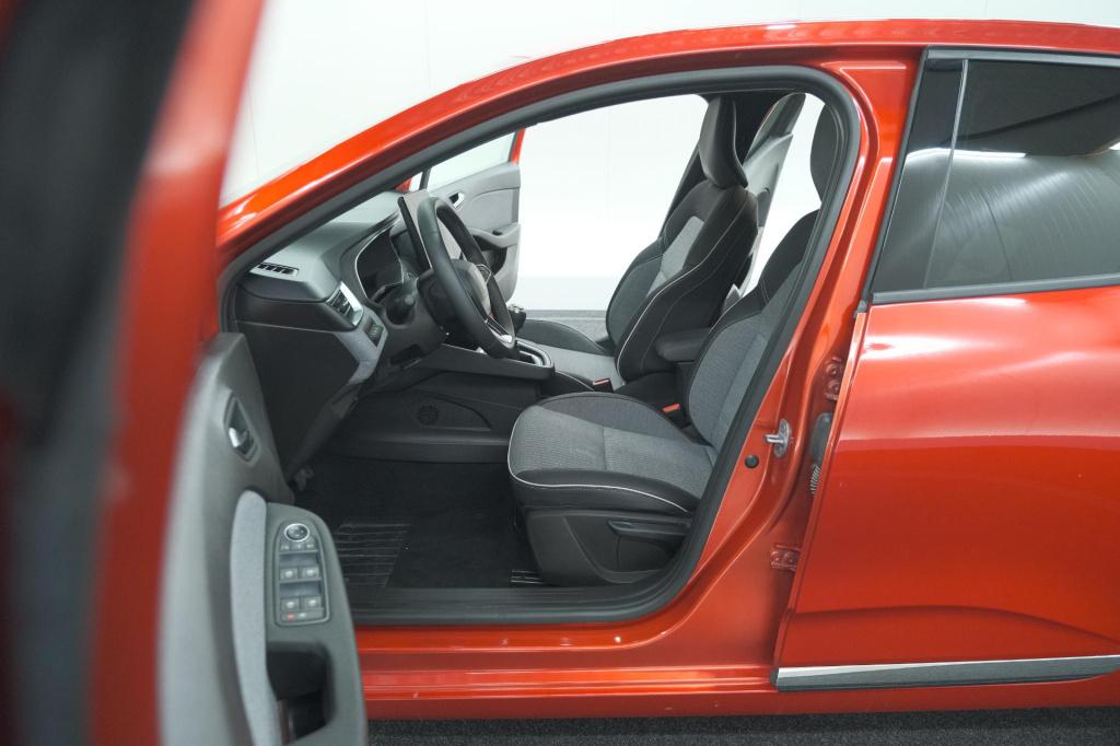 Renault Clio tce 90 gpf techno | 360 camera | adaptieve cruise control | 9.