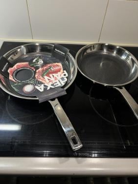Nieuwe Set KitchenFun Hexa hybrid ns Koekenpan Ø 28CM – en Ø 24 CM.