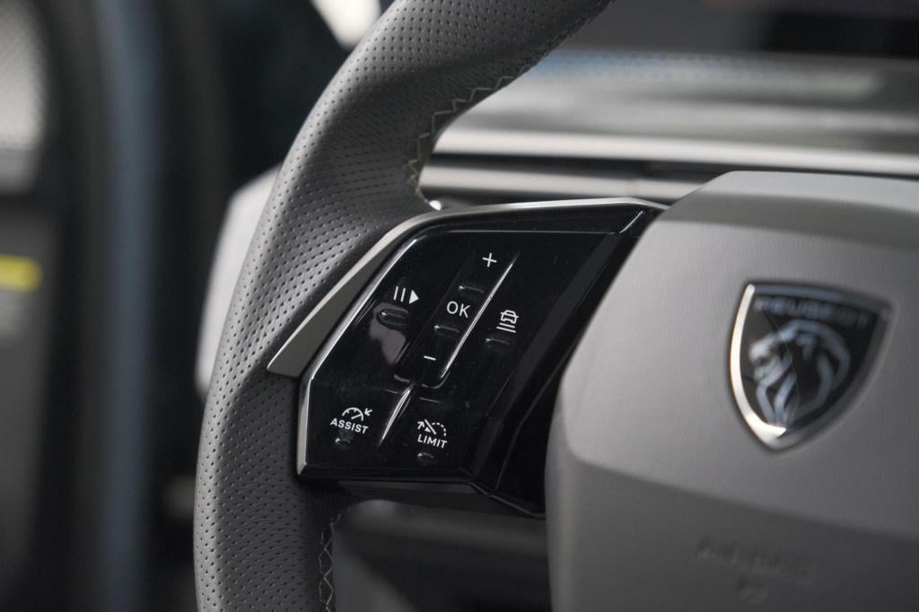 Peugeot 5008 1.2 hybrid 136 gt 7p | adaptieve cruise control | elektrische 