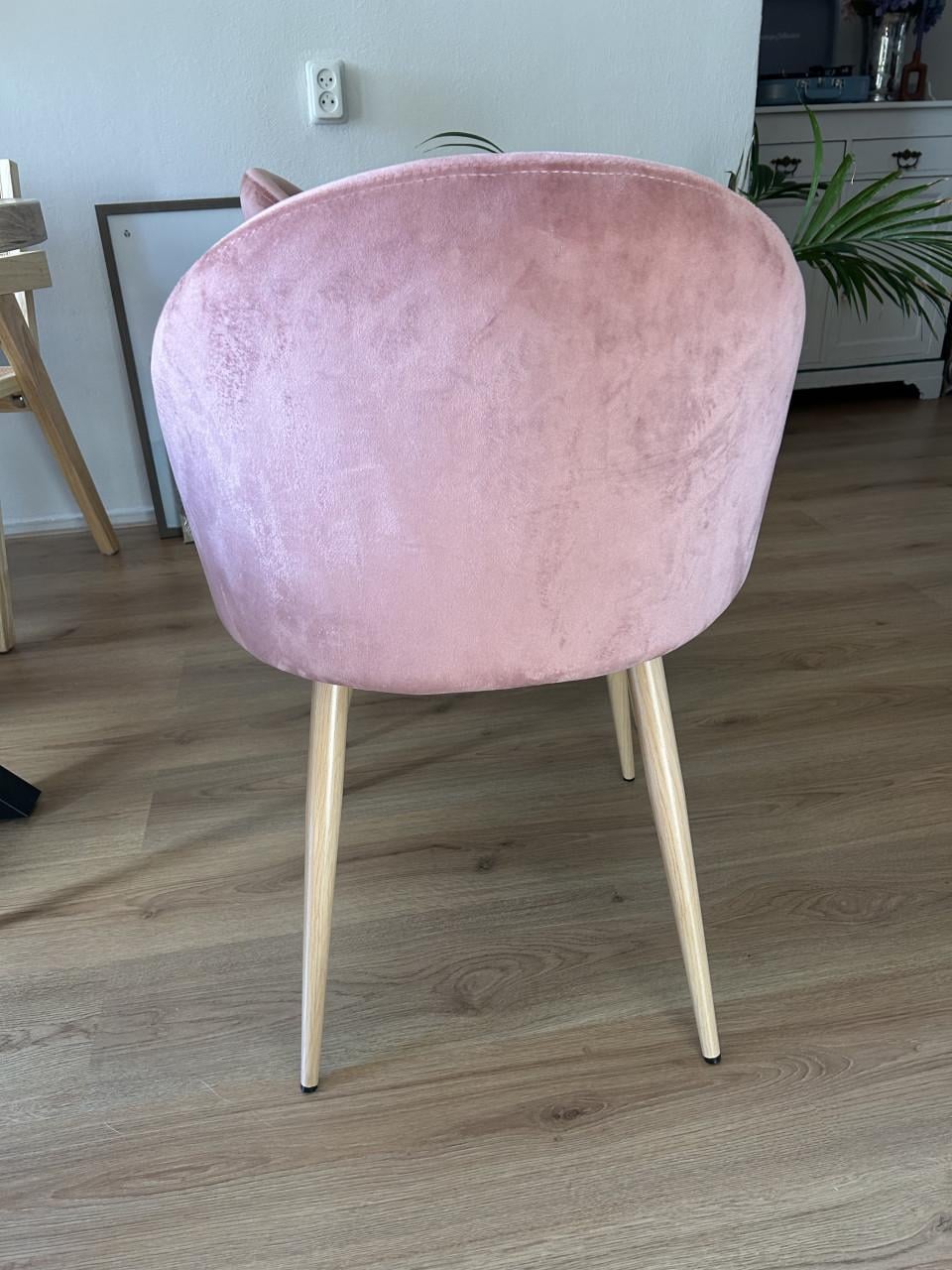 Roze stoelen