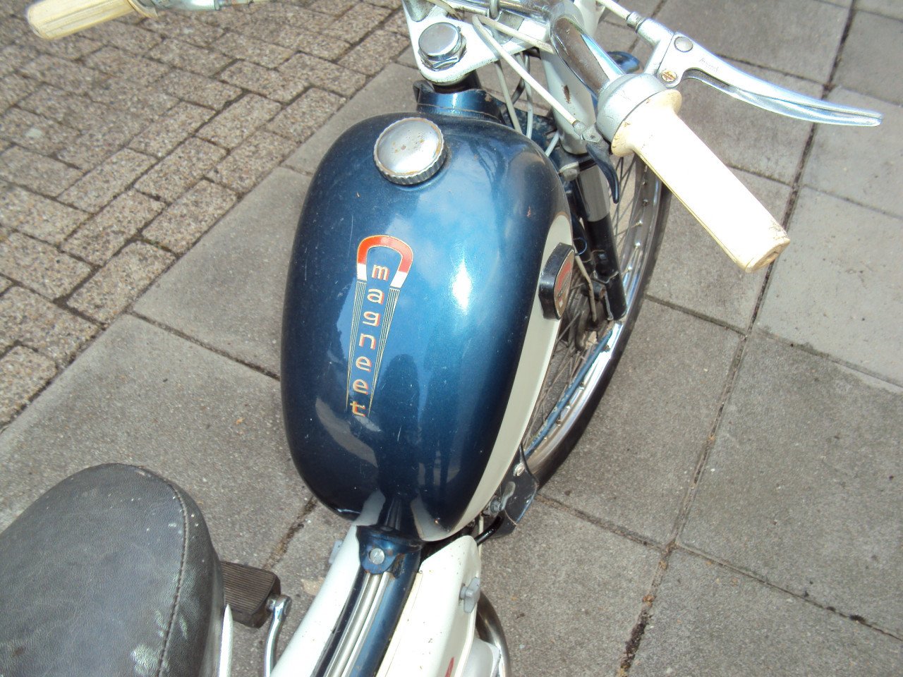 BROMFIETS