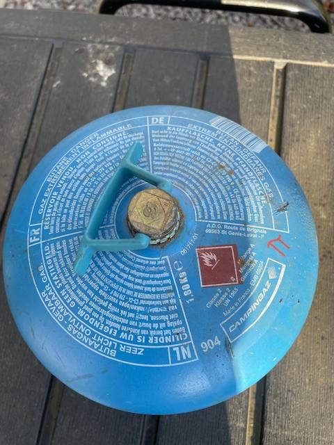 Omwisselbaar/navulbare Campingaz fles type 904 (45% gevuld)