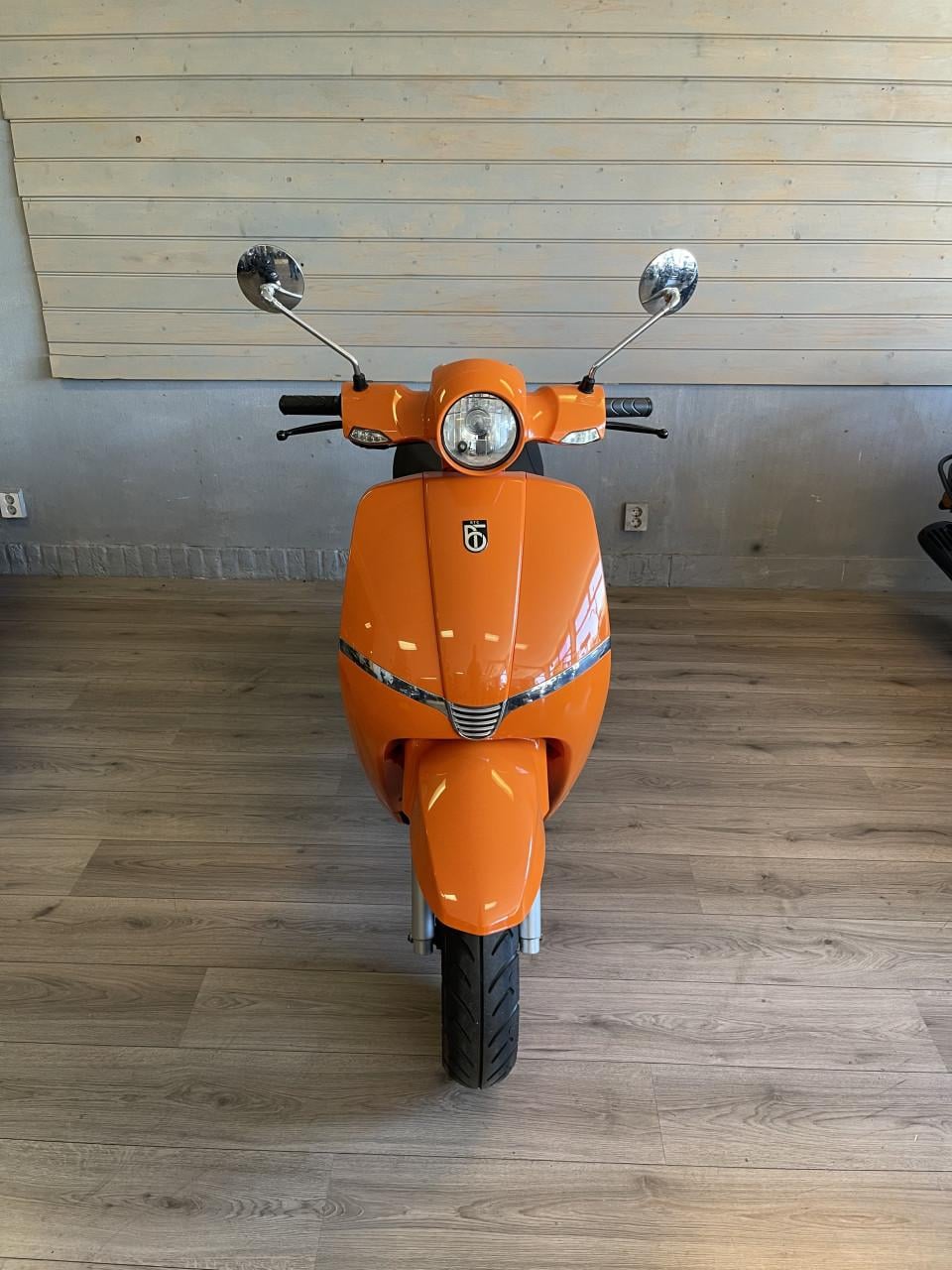 Scooterpromo Goes BTC insetto 125 cc