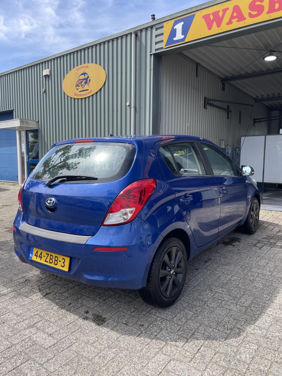 Hyundai i20 1.2| 5-DRS 2012 Blauw - DEFECTE KOPPAKKING