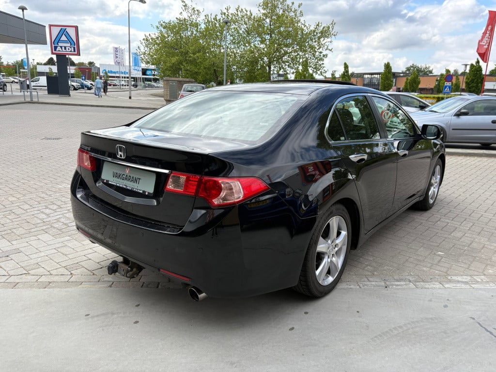 Honda Accord 2.0 executive