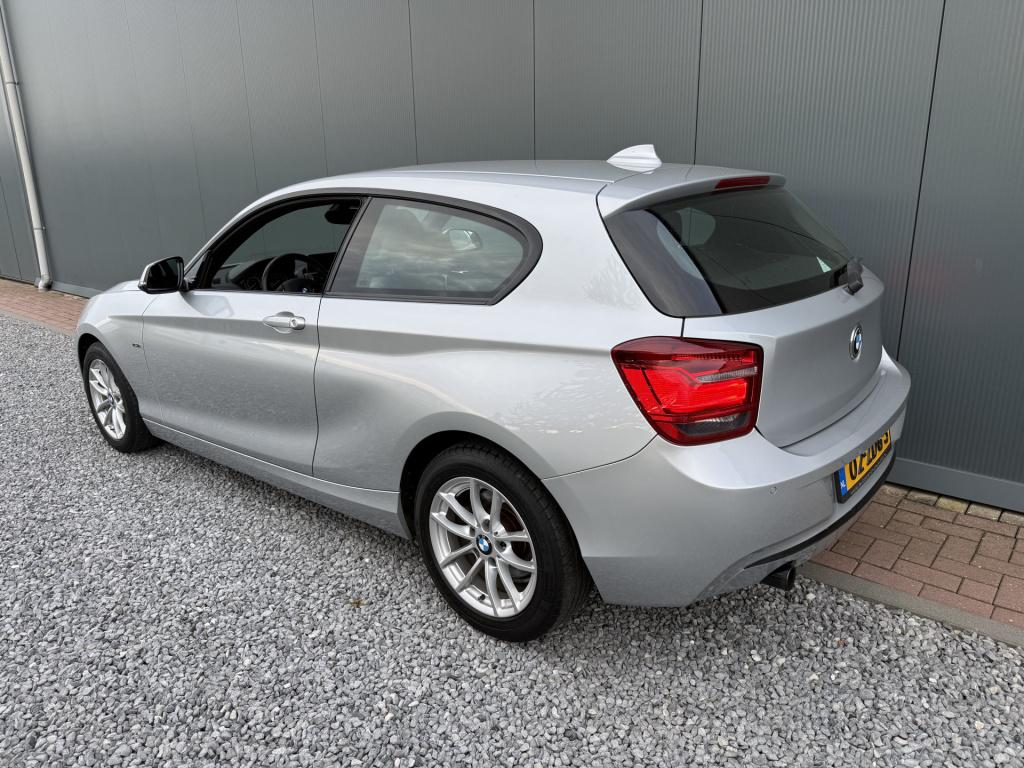 BMW 1 Serie 114i executive business+ 3-drs