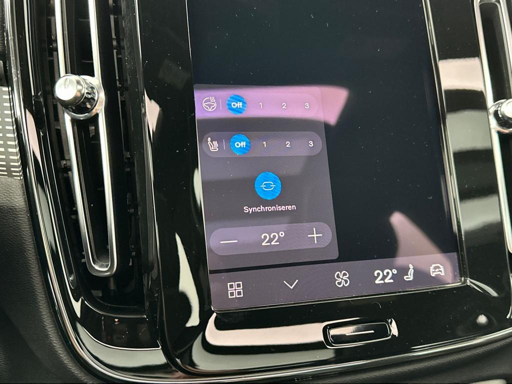 Volvo XC40 p8 408pk awd recharge r-design| pano| 360camera| h&k audio|