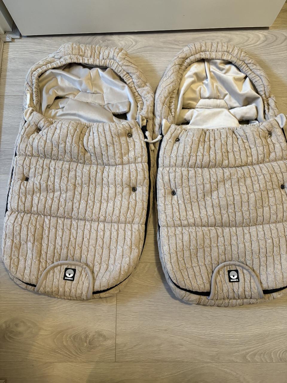 2 mooie voetenzakken voor de maxicosi