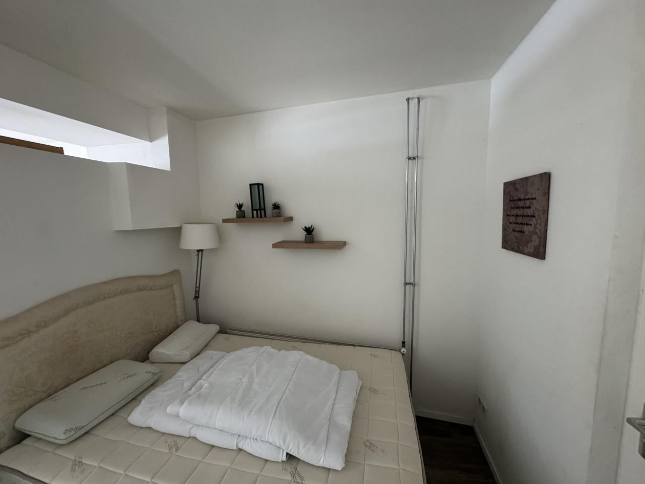 Per 1 augustus te huur: Nette studio in hartje Middelburg | Studio for rent