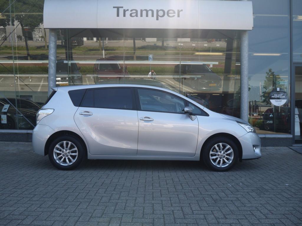 Toyota Corolla Verso 1.8 vvt-i dynamic business|7-persoons|trekhaak|rijklaa