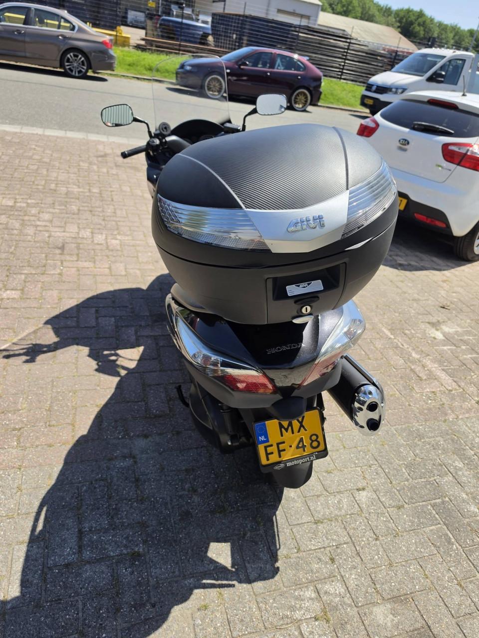 Honda Silver Wing SWT 400