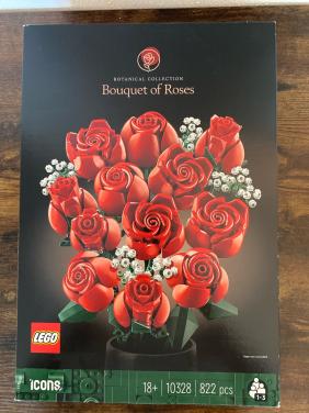 Bouquet of Roses LEGO set