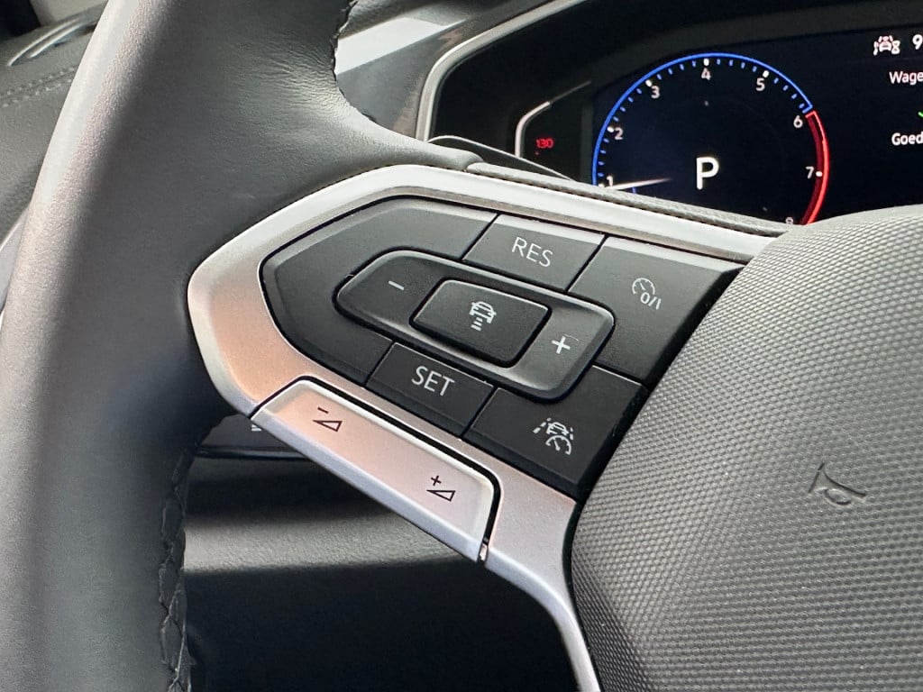 Volkswagen T-roc 1.5 tsi 150pk dsg style carplay | camera | keyless | elek.