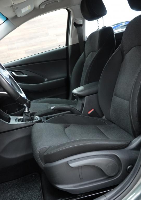 Hyundai I 30 1.0 t-gdi mhev | camera | cruise | carplay | pdc |