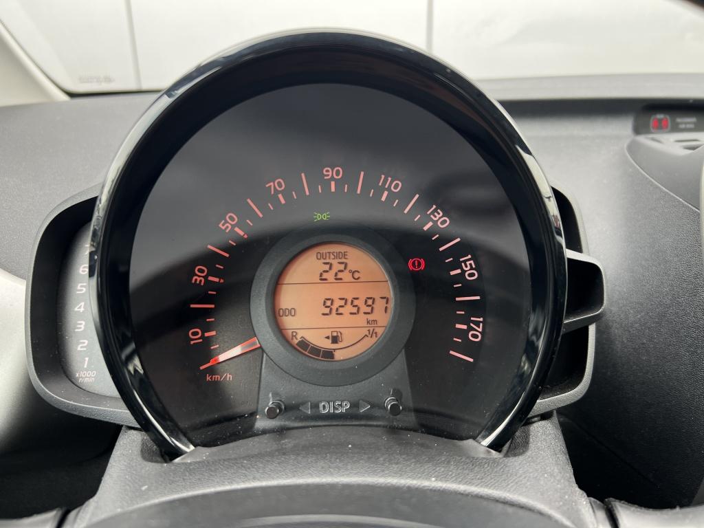 Toyota Aygo 1.0 vvt-i x-fun | nl auto | dealeronderhouden