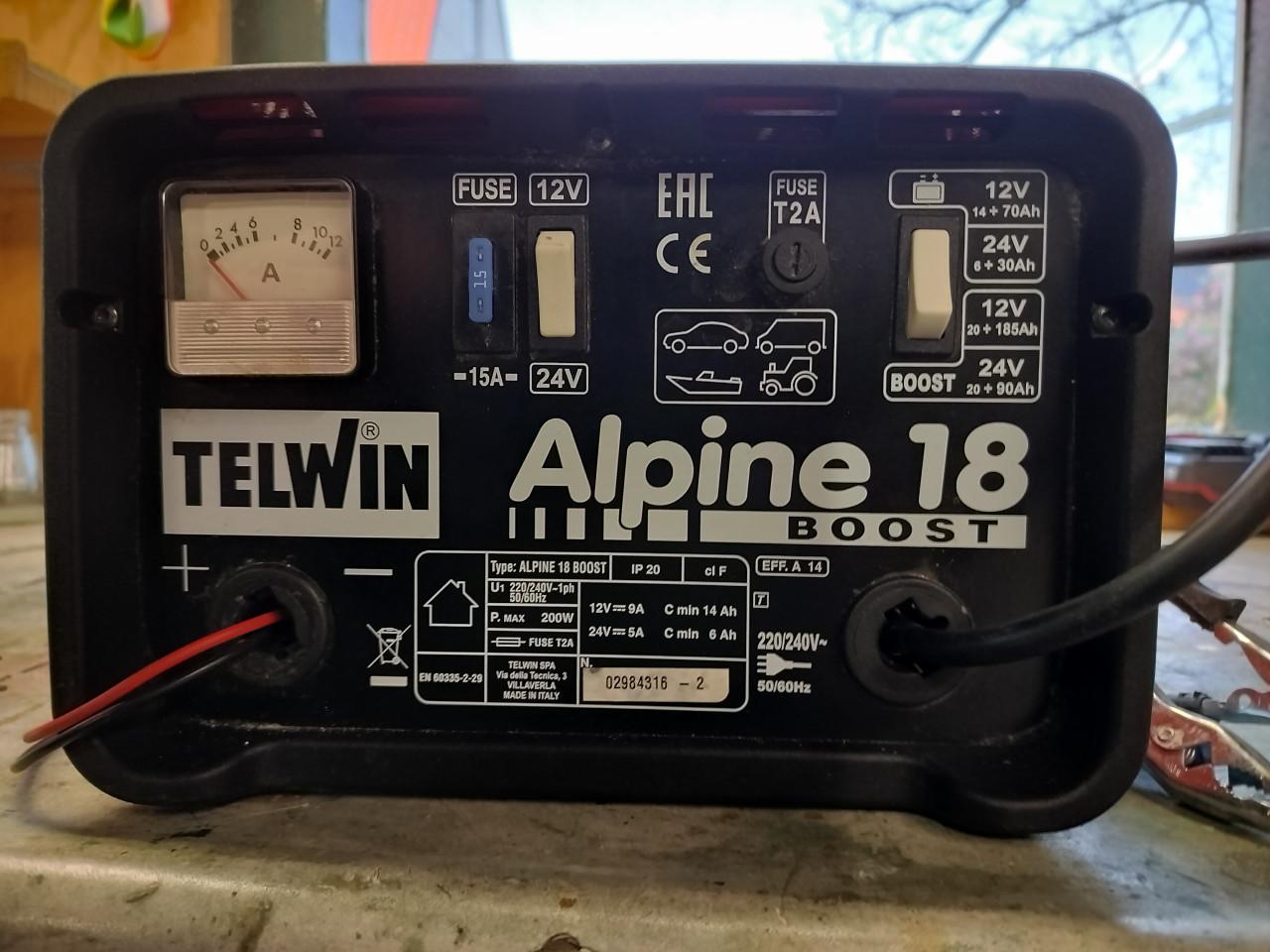 Acculader Alpine 18