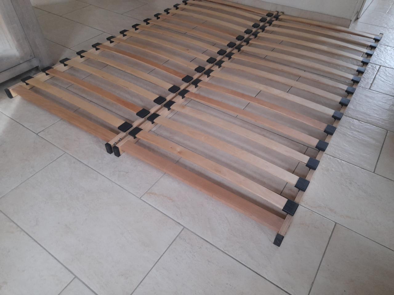 2 x 80 x 200 lattenbodems ( in goede staat )