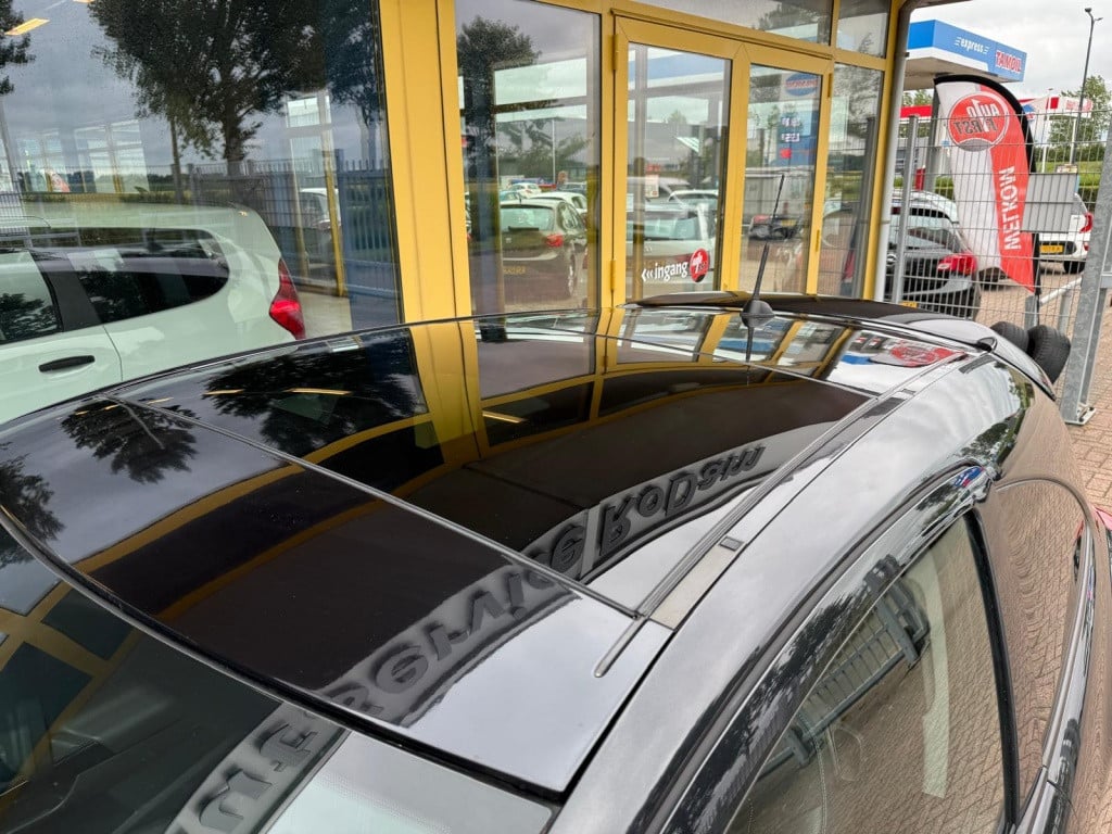 Opel Corsa 1.6-16v t color edit