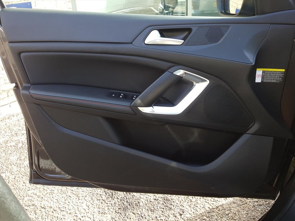 Peugeot 308 allure 1.2 pt-130pk s&s (vol)automaat (eat8) | panoramadak | na