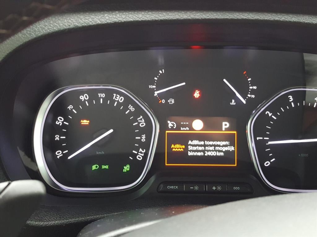 Peugeot Expert gb l2/standard 2.0 bluehdi-120pk automaat (eat8) 3pers. asph